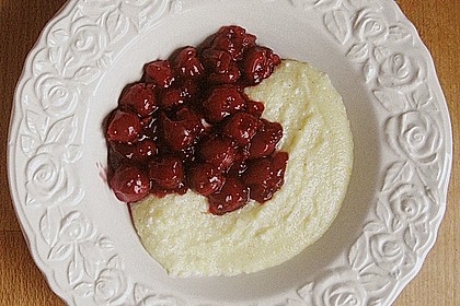 Lecker Grie&szlig;brei mit Kirschen 2