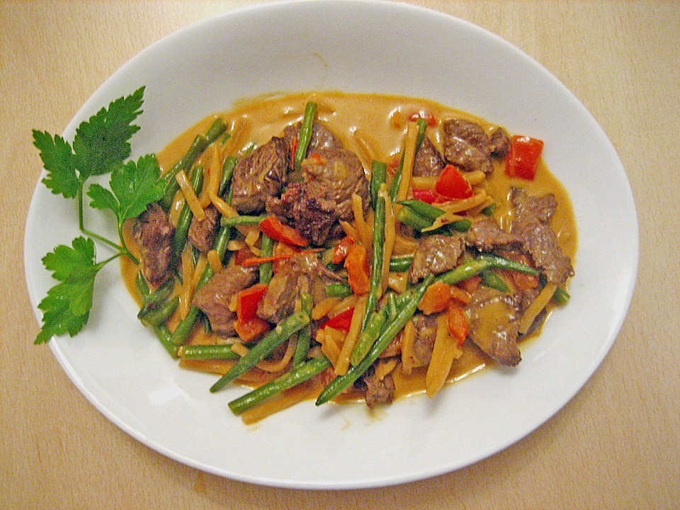 Rindfleisch in Kokosmilch mit rotem Curry (Rezept mit Bild) | Chefkoch.de