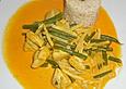 Rindfleisch in Kokosmilch mit rotem Curry