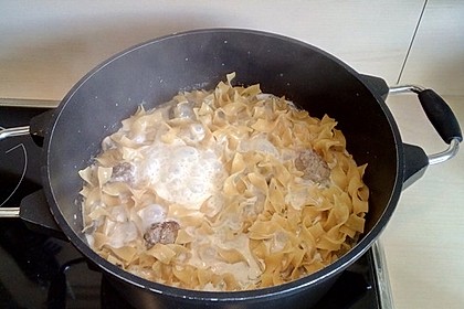 One Pot Swedish Meatballs 10