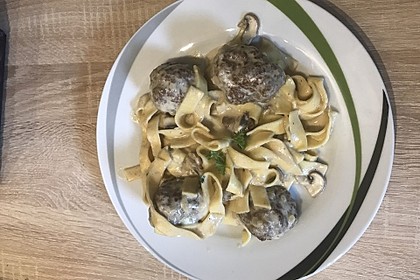 One Pot Swedish Meatballs 3