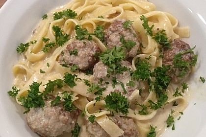 One Pot Swedish Meatballs 5