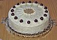 Oma&acute;s Nussbuttercremetorte