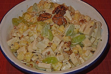 K&auml;se - Ananas - Salat mit Trauben