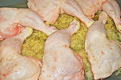 H&uuml;hnchen auf Sauerkraut 1