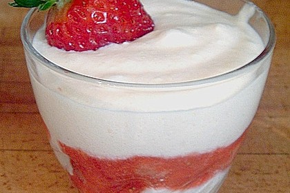 Erdbeer - Tiramisu im Glas 2