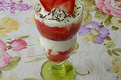 Erdbeer - Tiramisu im Glas 9