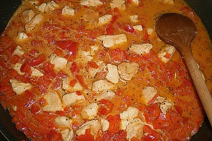 Bandnudeln mit H&auml;hnchen und Paprikaragout 1