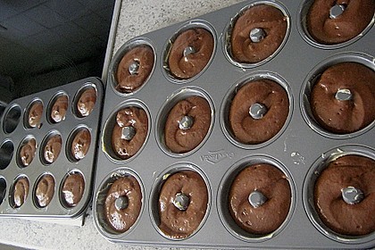 Schoko - Donuts aus der Form 8