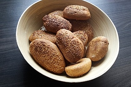Hefe - Dinkel - Vollkornbrötchen 1
