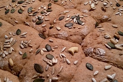 Hefe - Dinkel - Vollkornbrötchen