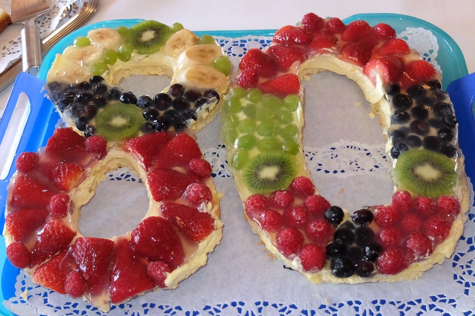 Festliche Obsttorte mit Vanillecreme (Rezept mit Bild) | Chefkoch.de
