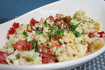 Couscous-Salat mit einer frischen Zitronen-Joghurt-Sauce 2