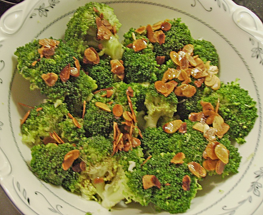 Brokkoli mit Mandelbutter (Rezept mit Bild) von ajnom | Chefkoch.de