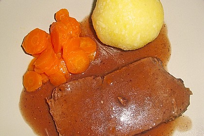 Rinderbraten mit Essig und Rahm 8