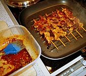 Gefl&uuml;gel - Satay - Spie&szlig;e (Bild)