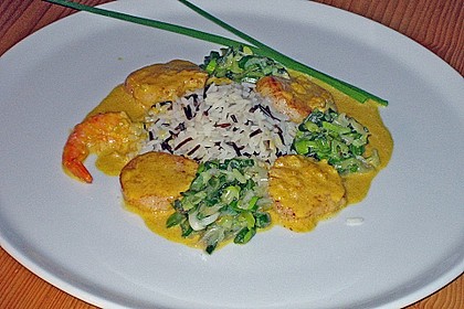 Jakobsmuscheln mit Safransauce