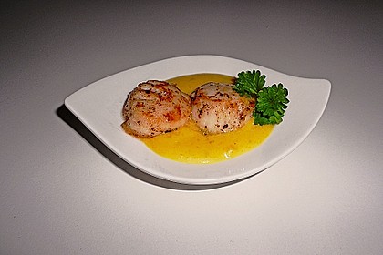 Jakobsmuscheln mit Safransauce 16