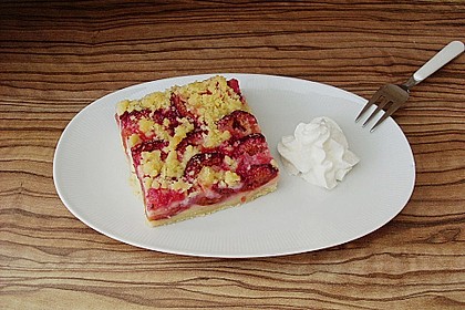 Zwetschgen-Streuselkuchen mit Pudding 9