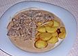 Schneller Stroganoff mit s&uuml;&szlig; - sauren Backkartoffeln