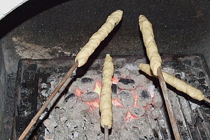 Süßes Stockbrot 5