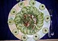 Gurkensalat mit Kiwi, H&auml;hnchenbrust und Limettenmayonnaise