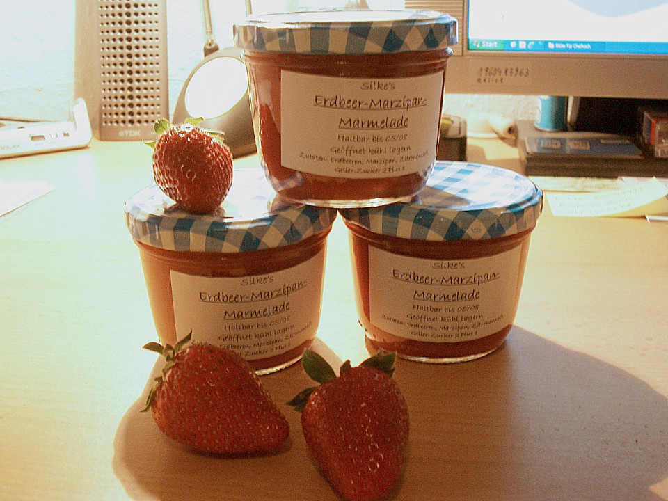 Erdbeer - Marzipan - Marmelade (Rezept mit Bild) von renkleov | Chefkoch.de