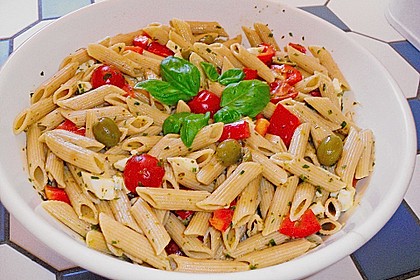 Mediterraner Spaghettisalat mit Pesto rosso 1
