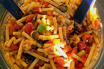 Mediterraner Spaghettisalat mit Pesto rosso 15
