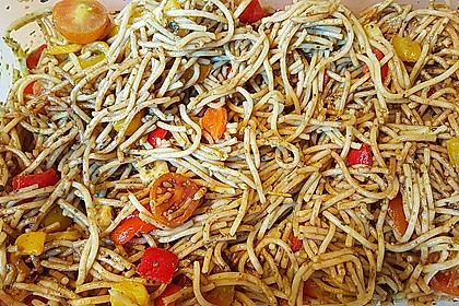 Mediterraner Spaghettisalat mit Pesto rosso 6