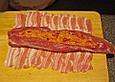 Schweinefilet mit Bratwurst gef&uuml;llt