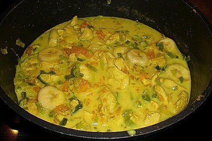 Geschnetzeltes Bombay mit Erdnuss - Reis 1