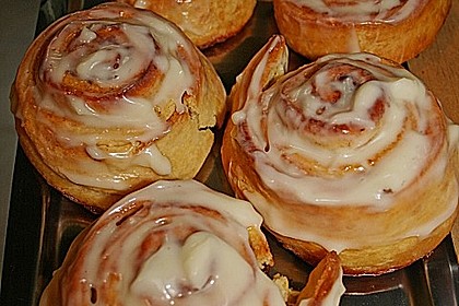 Cinnabon Rolls 13