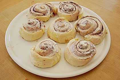 Cinnabon Rolls 9