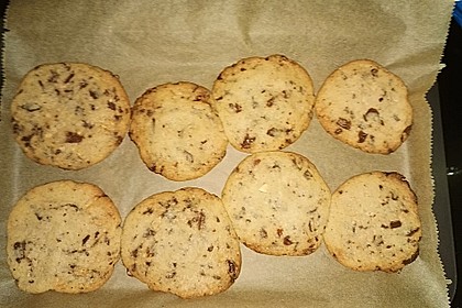 Cookies mit weißer und dunkler Schokolade und Nüssen (aus den USA) 15
