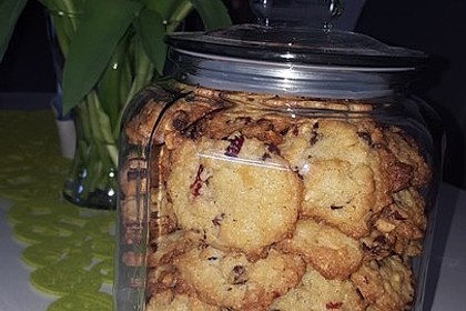 Cookies mit weißer und dunkler Schokolade und Nüssen (aus den USA) 2