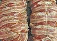 Putenrollbraten mit Petersilienpesto im Speckmantel