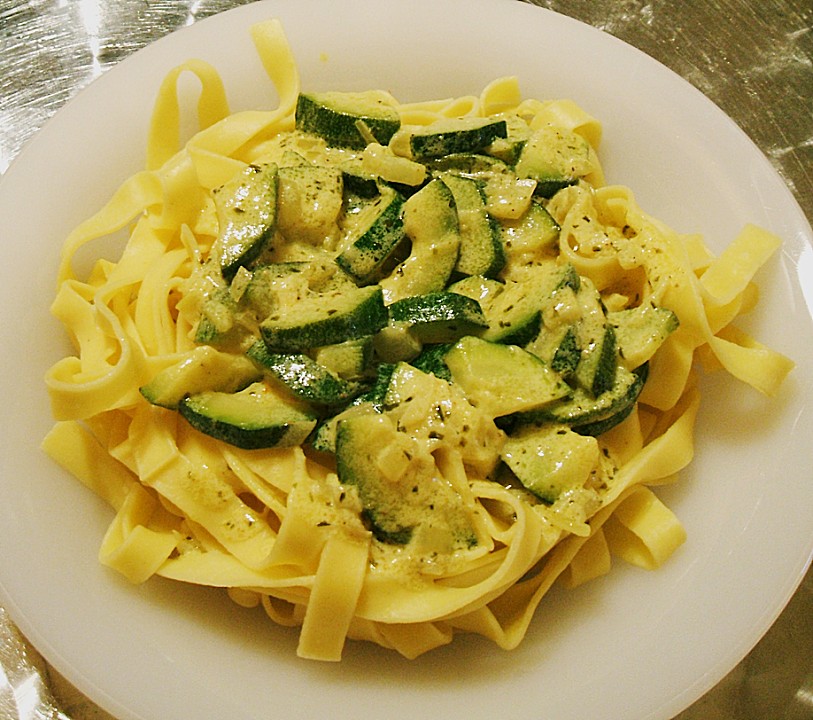 Nudel - Curry mit Zucchini (Rezept mit Bild) von 3sternchen | Chefkoch.de