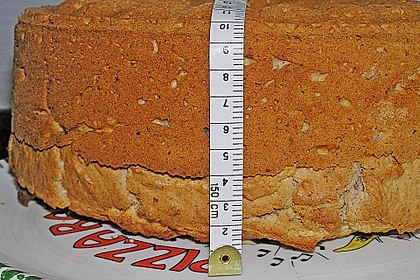 Amaretto - Haselnusskuchen 12