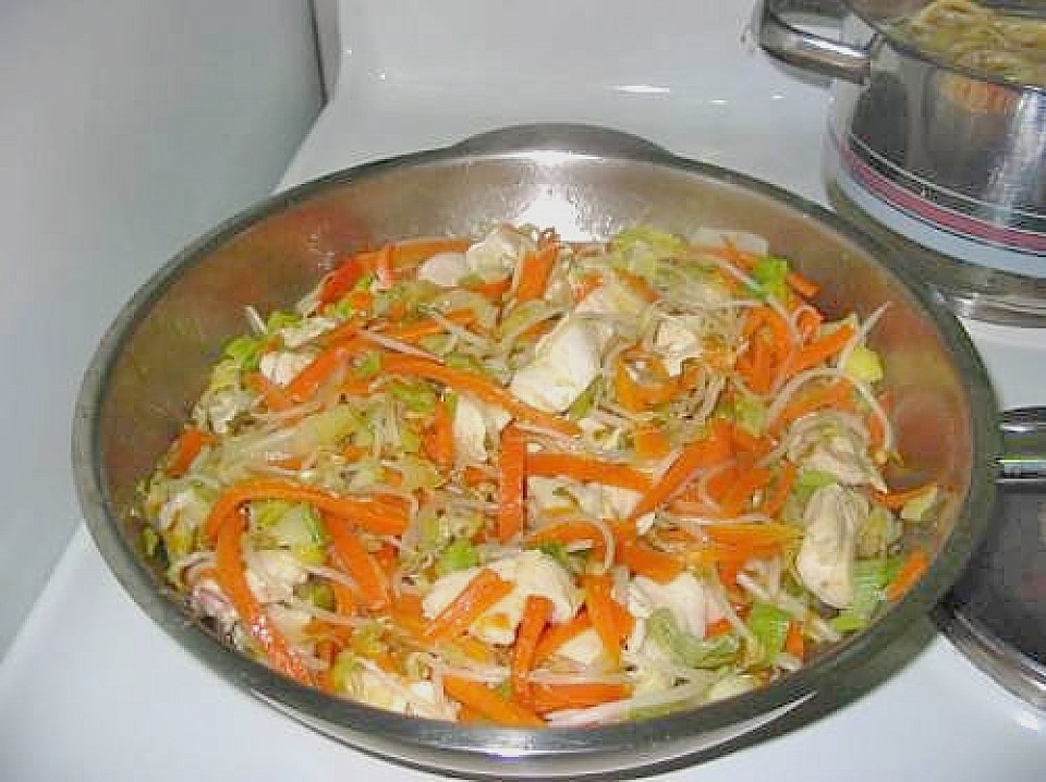Chinesische Nudeln (Rezept mit Bild) von Alina2 | Chefkoch.de
