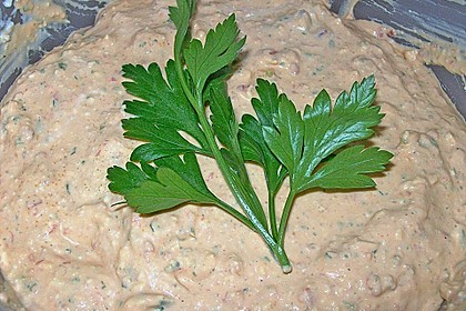 Fetacreme mit Paprika und Kräutern 32