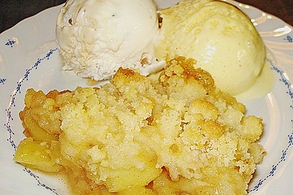 Apple Crumble 1