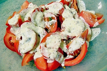Tomatensalat mit Schmand und Honigsenf 9