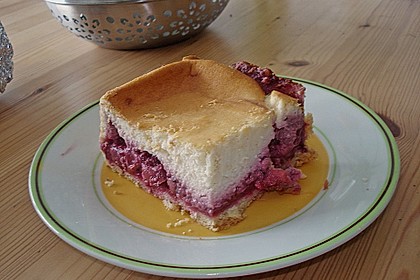 K&auml;sekuchen mit Waldbeeren 8