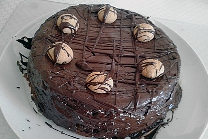 Schokoladen - Käse - Kuchen mit Amaretti 9
