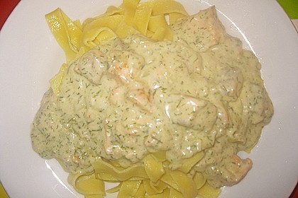 Bandnudeln mit Lachssauce 9