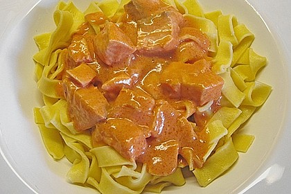 Bandnudeln mit frischem Lachs 8