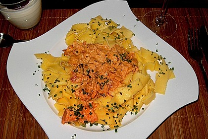 Bandnudeln mit frischem Lachs 10