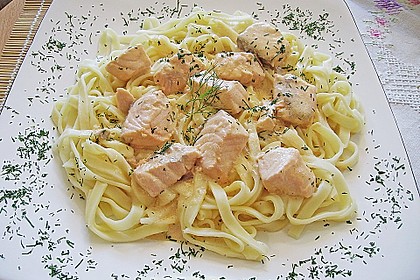Bandnudeln mit frischem Lachs 11