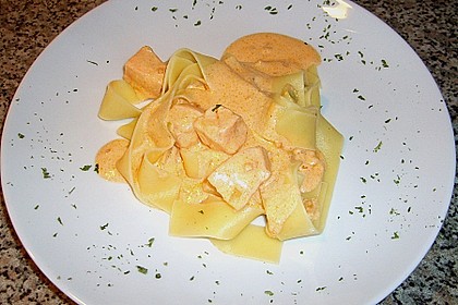 Bandnudeln mit frischem Lachs 3